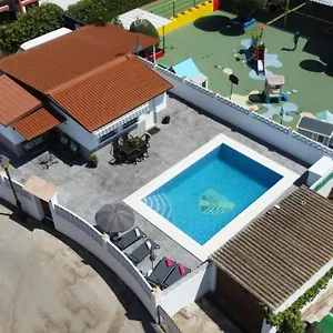 house-with-private-pool-in-marbella.1costadelsol.com/