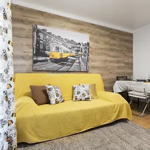 alfama-apartments-studios.hotels-lisbon-portugal.com/